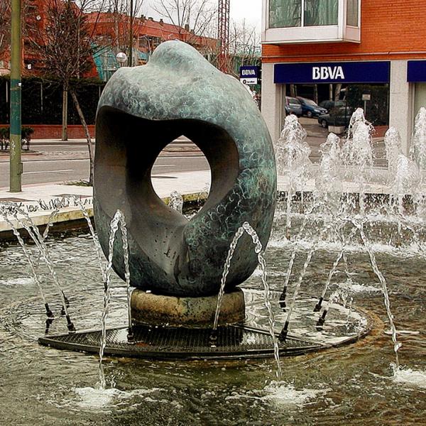 Fuente con Escultura